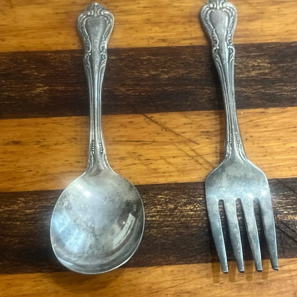 WM A Rogers Vintage Toddler Fork & Spoon Set